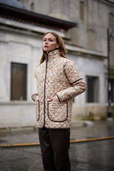 Kapitone Çiçekli Mont